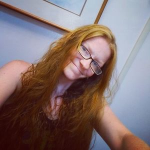 Meet your Posher, Stefanie